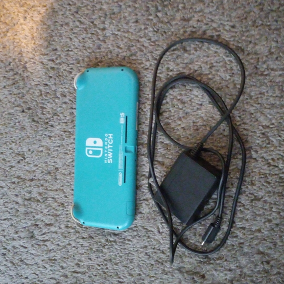 Nintendo switch lite - Picture 2 of 2